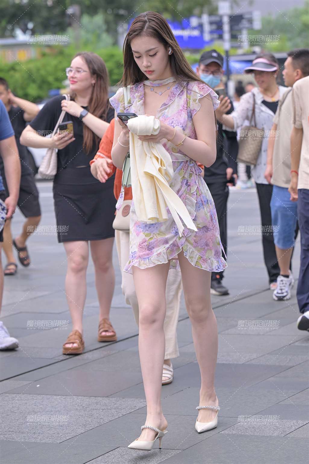 图片[3]-长腿高跟小美人儿-街拍流行馆